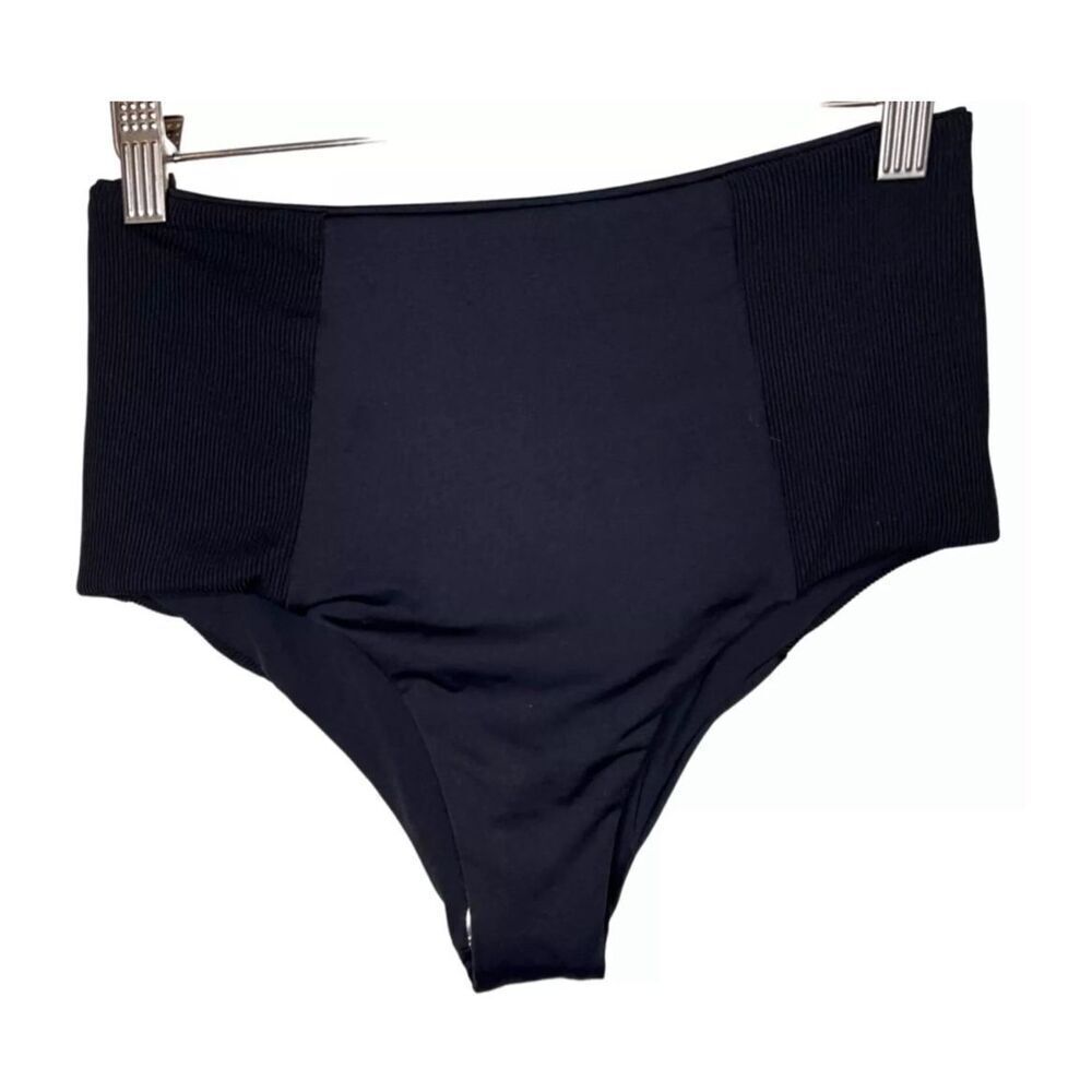 L Space NWT black Medium bikini SET - Tori top and Jackie Bitsy bottom swim - Picture 6 of 13